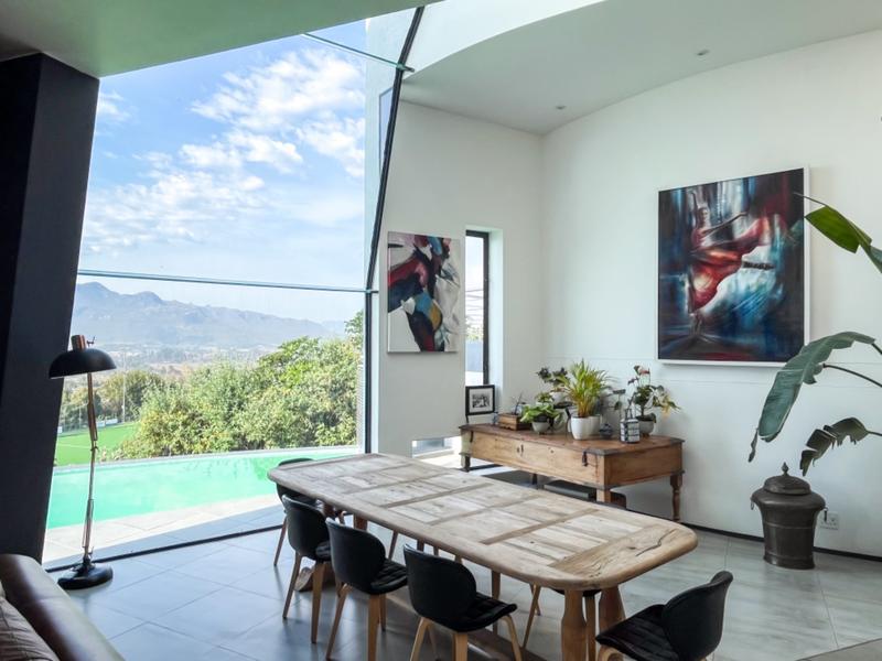 6 Bedroom Property for Sale in Hoog En Droog Western Cape